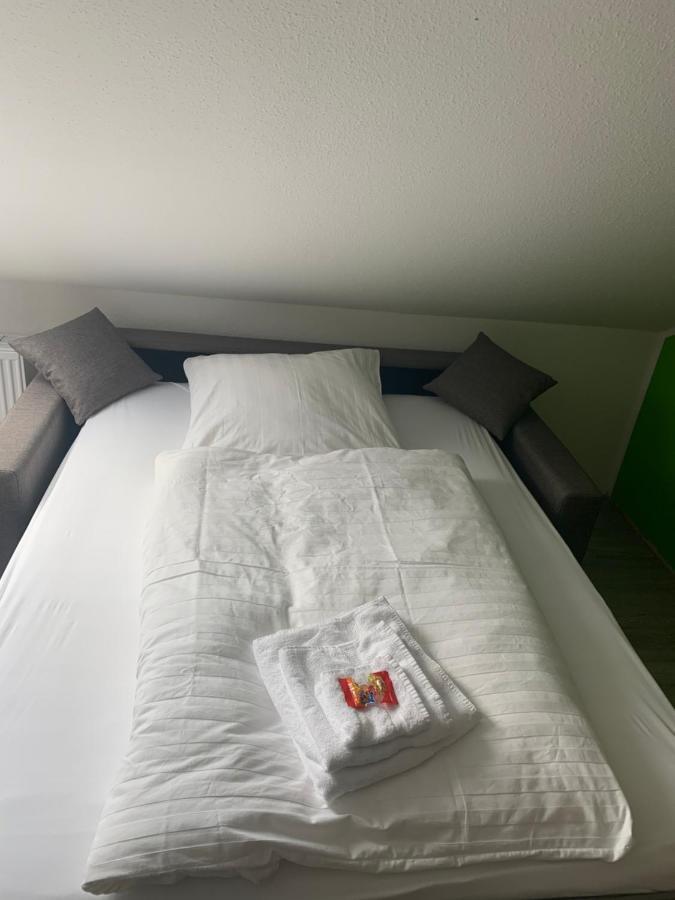 Hotel Unter Den Linden Kierspe Exterior photo